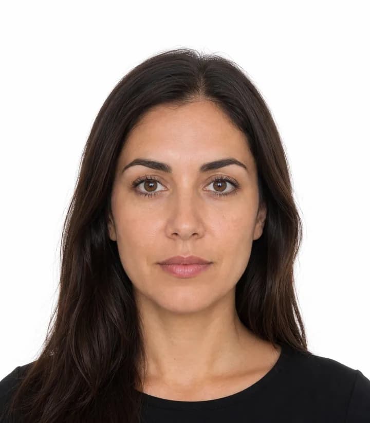 Finished compliant Greece passport photo (40 x 60 mm) on a plain background
