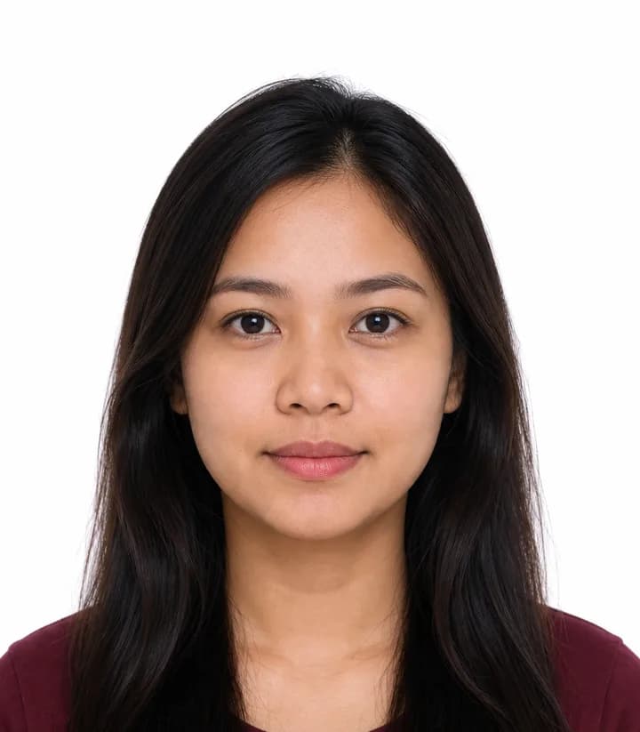 Finished compliant Malaysia passport photo (35 x 50 mm) on a plain background