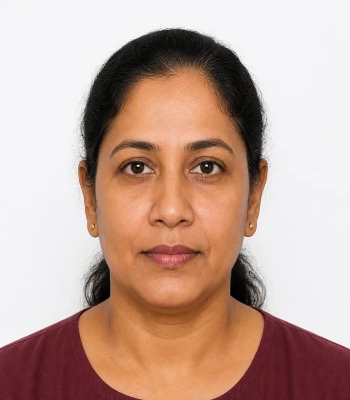 Finished compliant Sri Lanka passport photo (35 x 45 mm) on a plain background